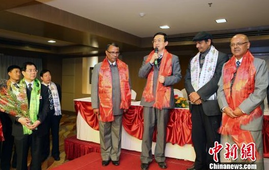 中国援尼泊尔第8批医疗队“接棒” 尼总统接见